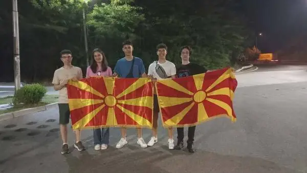 Битолчанката Искра Нечаковска замина за Колумбија на Меѓународна олимпијада по физика