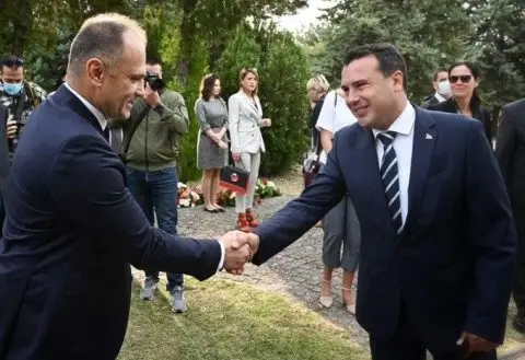 ВМРО-ДПМНЕ: Венко Заев знае дека дијаспората нема да гласа за СДС затоа го блокираат Изборниот законик