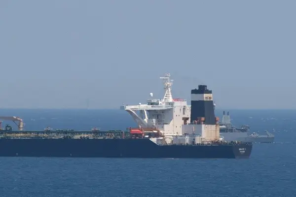 Иран и Катар ја обновуваат поморската трговија по речиси петмесечна пауза