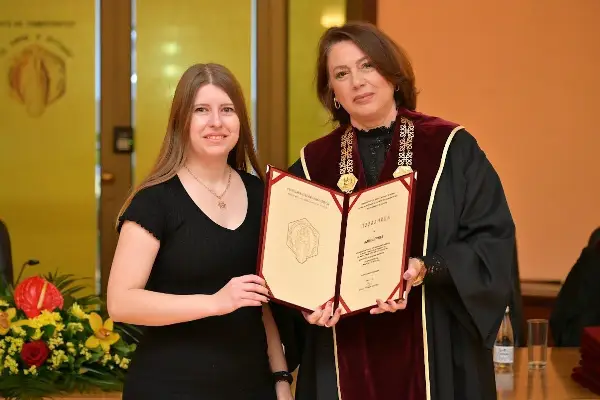 Марија Грчева, најдобар студент на ФДУ со просек 9,8: „Се надевам дека ќе се снимаат повеќе филмови, серии, реклами и спотови во Македонија, со македонска продукција“