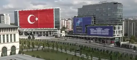 Во Турција приведени повеќе од 100 анти-НАТО демонстранти