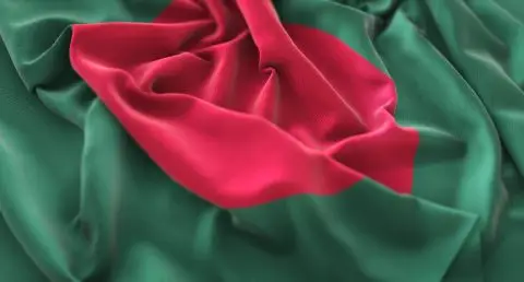 Во свлечишта во Бангладеш загинале најмалку осум Рохинџи