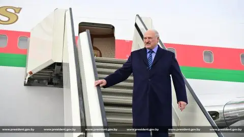 ЛУКАШЕНКО: Распоредувањето на ракетите Орешник во Белорусија и тактичко нуклеарно оружје може да ги смири жешките глави