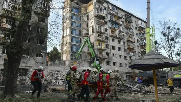 Масовен комбиниран напад врз Киев: Најмалку 22 загинати, Русија лансираше 419 ракети и дронови