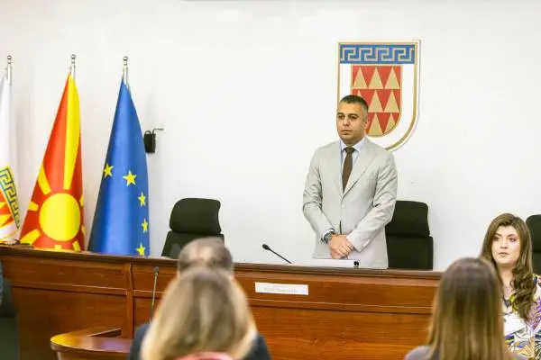 Битола воведува бесплатен паркинг за лица со аутистичен спектар – одлуката едногласно усвоена