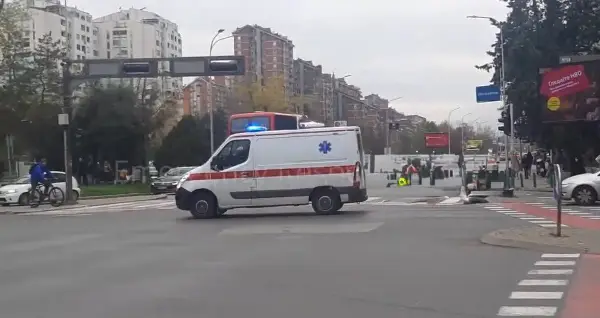Четворица повредени во сообраќајка во Скопје