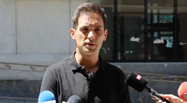 Мециновиќ: Уставниот суд сака да го потврди авторитаризмот на власта преку Изборниот законик - не е грев да бараш рамноправност