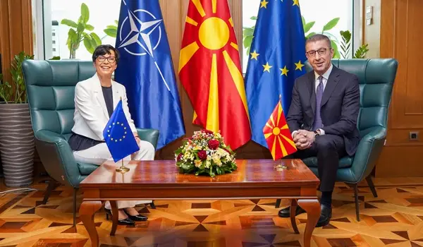 СЕКОЕ ТРАЈНО РЕШЕНИЕ ПОДРАЗБИРА ПРЕДВИДЛИВА ЕВРОПСКА ПЕРСПЕКТИВА Прецизни оценки на Мицкоски пред разговорите со Кос