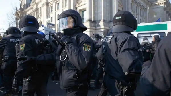 Напад со нож во германско училиште, четири лица повредени, уапсен 16 годишник