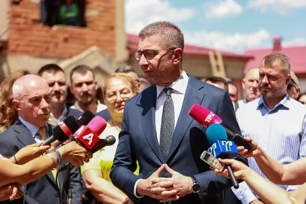 Мицкоски до опозицијата: Седнете и договорете се, бланко ќе го поддржиме секој предлог во којшто ќе биде вклучено гласањето на дијаспората