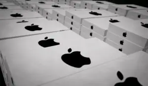 Apple подготвува револуција за 2027 година – што „крчкаат“ во Купертино?