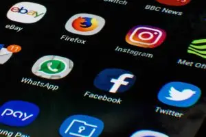 Забрана за пристап? ЕУ денес објавува препораки за социјалните мрежи за деца