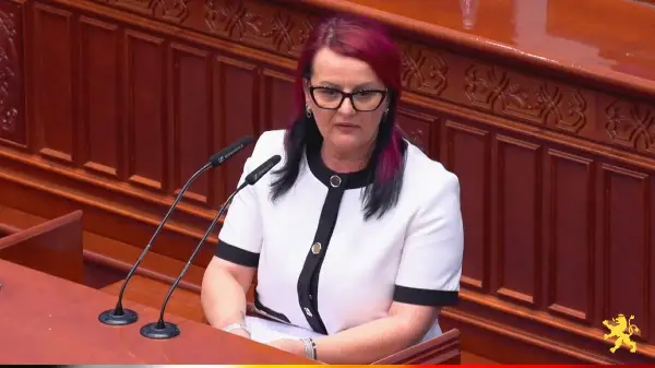 Ангелова до Николова: Навистина ми е жал што немавте министри со карактеристики како кандидатот за министер за социјална политика, демографија и млади  