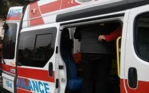 Тешко повреден 66 годишник во несреќа со трицикл на влезот на Ростуше