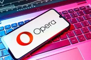 Кликнавте на „Не сум робот“ и останавте без лозинки? Opera има решение