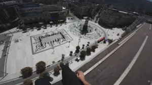 ВИДЕО | Познат јутубер го прикажа Скопје низ напуштените места во градот — од врвови на згради до заборавени урнатини