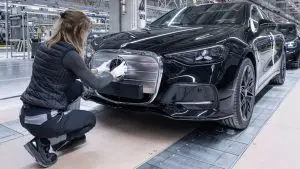 Мерцедес-Бенц го удвојува производството во унгарската фабрика, доаѓа Ц-Класа
