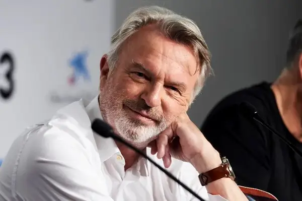 Ко-ѕвезда вели дека Сем Нил се борел со пневмонија пред смртта