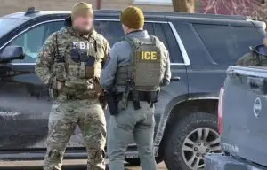 ICE ги суспендира сообраќајните контроли по смртоносните истрели