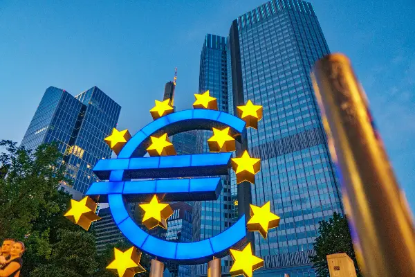 Европската централна банка ги избра учесниците за тестирањето на дигиталното евро