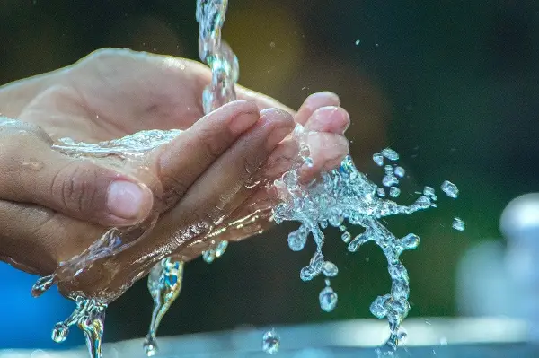 Обвинителството покренува истрага: АХВ со вонредни контроли на водата во водоводот во Гостивар
