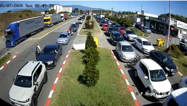 За излез кон Грција на ГП “Дојран”се чека до 30 минути, на грчка страна до еден час, на „Богородица“