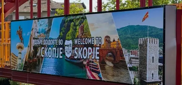 ДУИ: И по корекцијата на билбордот, албанскиот јазик и натаму недостасува