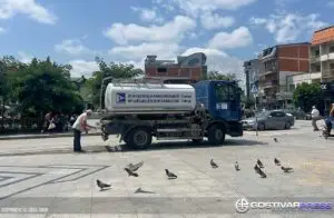 Цистерни со вода на повеќе пунктови во Гостивар, во текот на денот пристигнуваат уште девет