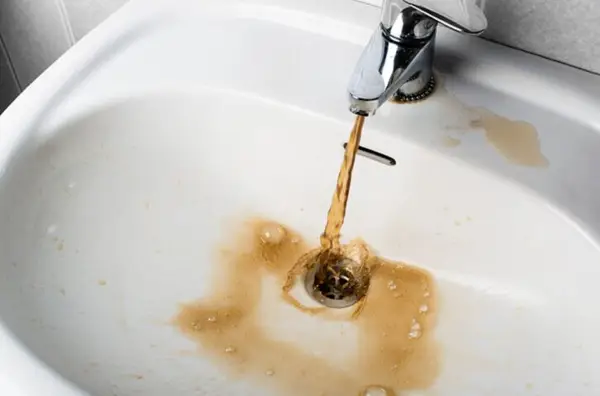 И крушевската вода е бактериолошки неисправна, надлежните ги повикаа жителите да пијат само флаширана