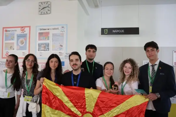 Македонските дебатери ја освоија Прага: Прво место за тимот на МОФ