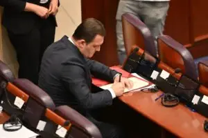 МИЦКОСКИ: Државата не се гради со поделби, туку со работа, доверба и со луѓе што се подготвени да преземат одговорност кога е најтешко