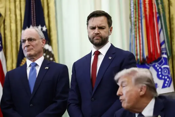 Трамп ги запре нападите врз Иран по предупредувањата од американската војска