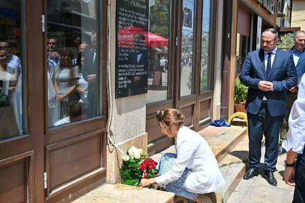 Урбанистот Адолф Циборовски доби спомен-плоча во Старата скопска чаршија - по земјотресот се залагаше таа да остане нераскинлив дел од градот