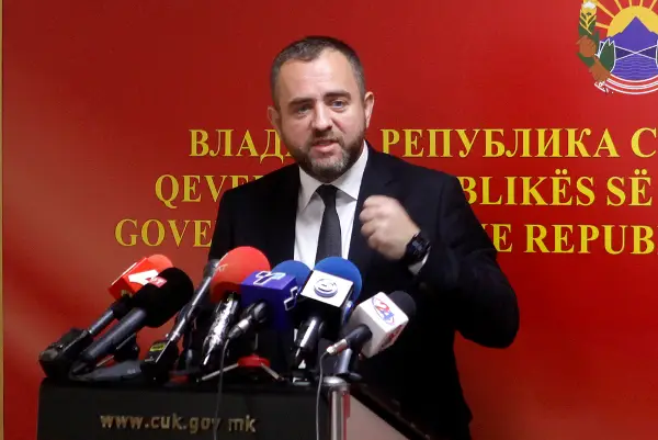 Тошковски: Во Гостивар има техничка вода, но за пиење и подготвување на храна уште да се користи флаширана