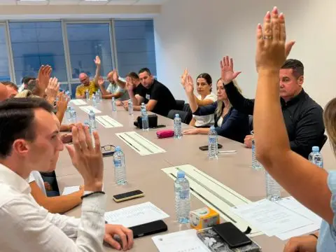 Ѓорче Петров формира Комисија за процена на штети и донира 300.000 денари за Гостивар