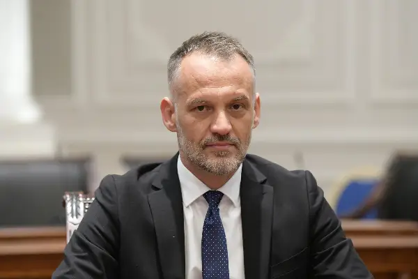 Ексвицепремиерот Арбен Фетаи назначен за специјален пратеник за Европската Унија