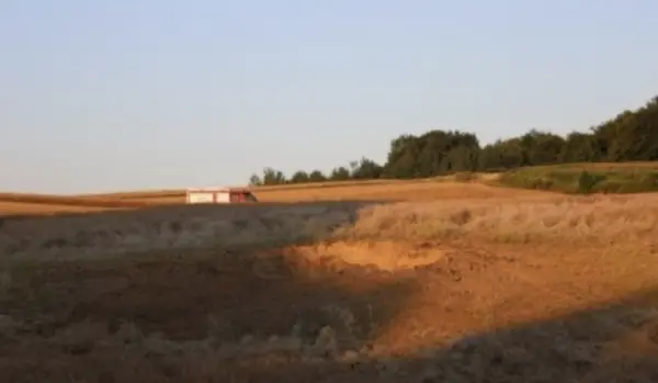 Неидентификуван објект падна во Полска и предизвика силна експлозија