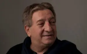 Ова е последната претстава на Гоце Тодоровски, беше на сцената само неколку месеци пред да почине