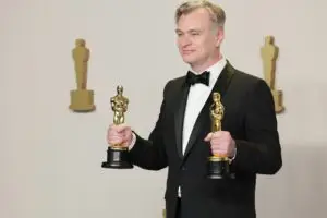 Момчето што со камера од осум милиметри ја откри магијата на филмот стана еден од најголемите режисери — Кристофер Нолан денес слави 56 години