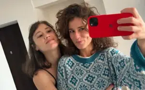ФОТО | „Продолжи да сјаеш“: Емотивна честитка од Јана Стојановска за роденденот на сестра ѝ Ана