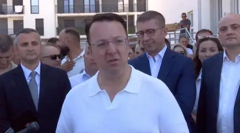 Николоски: 47 семејства во Дебар добиваат нов дом, продолжуваме со изградба на социјални станови