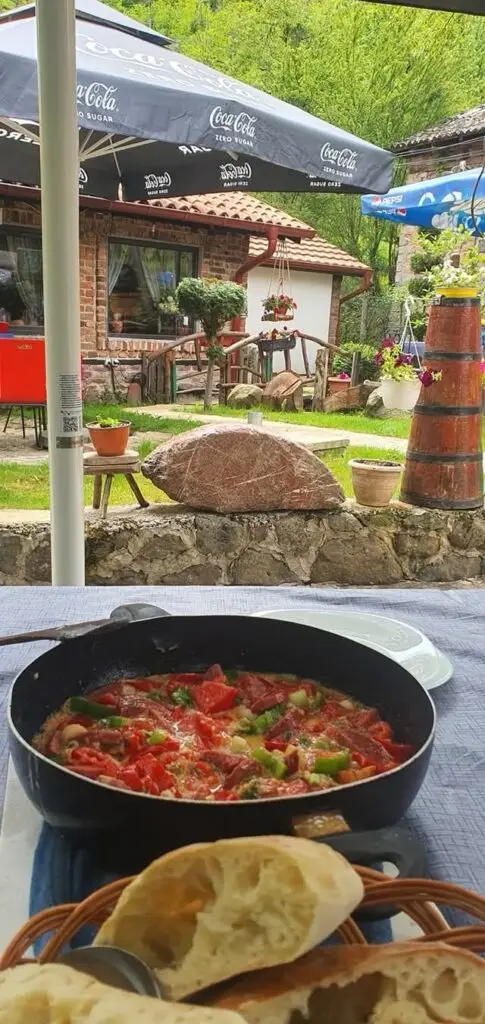 Стара Водејнца – вкусот на традицијата во срцето на Јабланица