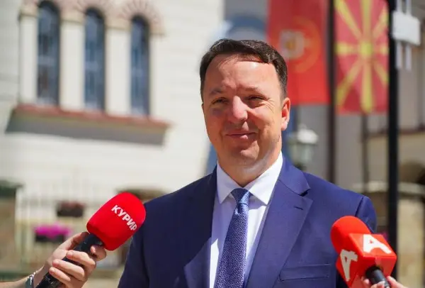 Николоски: Илинден е доказ за вековната борба на македонскиот народ, а денеска во истиот тој дух ја градиме Македонија преку проекти, автопати и железници на целата територија