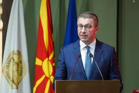 Мицкоски: Поопасно од секоја криза е моментот кога народ ќе престане да верува во себе, наша задача е да ја вратиме довербата дека државата му припаѓа на нему