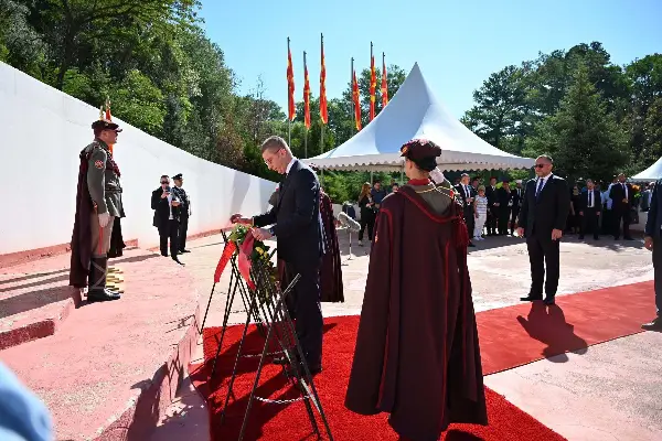 Тошковски на Илинден од Пелинце: Да ја чуваме слободата, да ја јакнеме државата и да ги негуваме вредностите што ни ги оставија илинденците и асномците