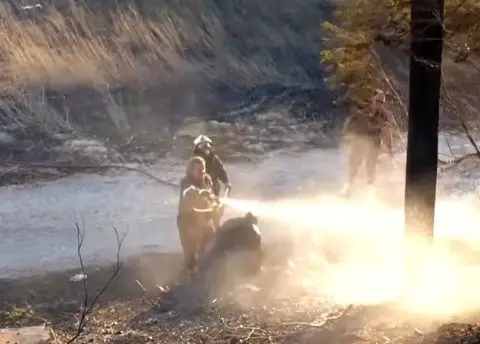 Четврти ден продолжува гаснењето на големиот пожар во Грција