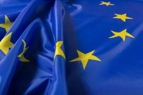 Индустријата во еврозоната го забрза растот, но слабата побарувачка го забавува закрепнувањето
