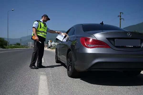 Лишен од слобода возач откако возел со 220 километри на час на автопат