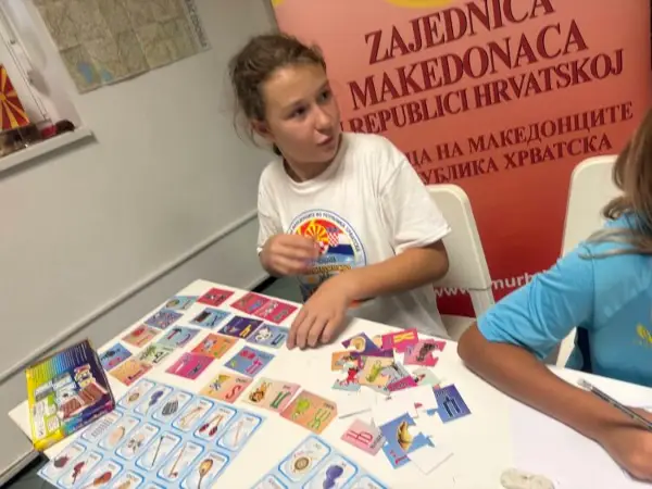 Од „Бушава азбука“ и македонските автори до македонско оро: Младите во Хрватска ги негуваа јазикот и традицијата