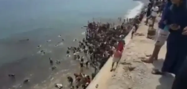 Мигрантската криза во Сеута со трагичен биланс: Десетици загинати, илјадници вратени во Мароко